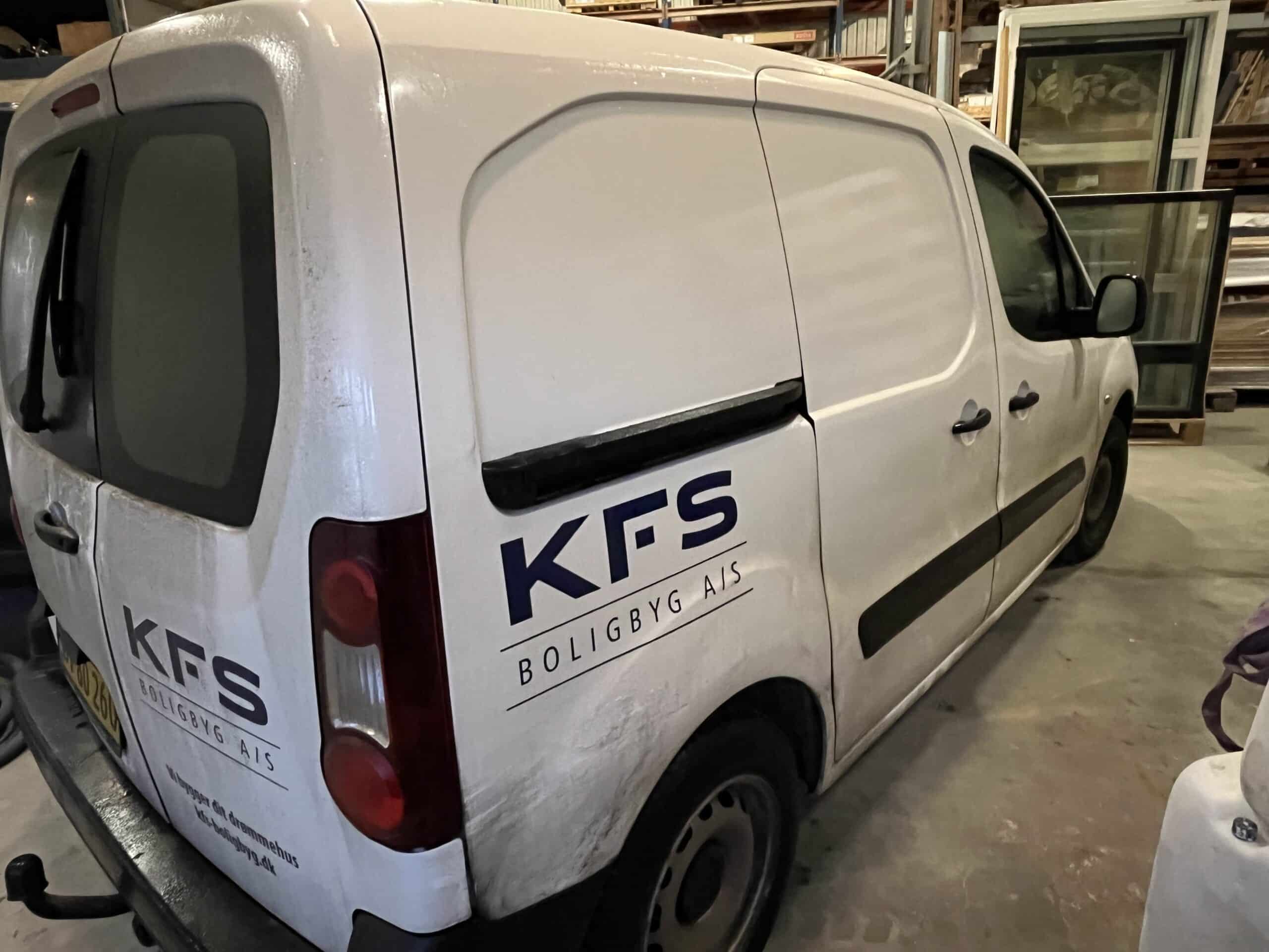 Bil før udvendig rengøring